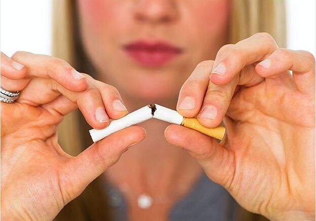 Il consiglio di Allen Carr aiuterà le donne a smettere di fumare
