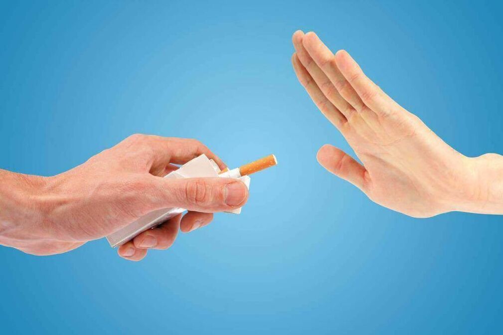 Rifiuto di fumo e cambiamento nella foto del corpo 1