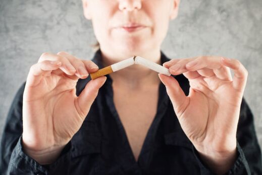 Rifiuto di fumo e cambiamento nella foto del corpo 2